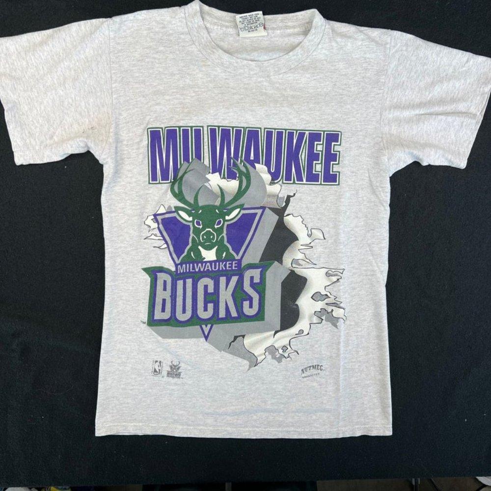 90S Milwaukee Bucks Breakthrough (3806) 90S Shirt Gift Friend Family Collection